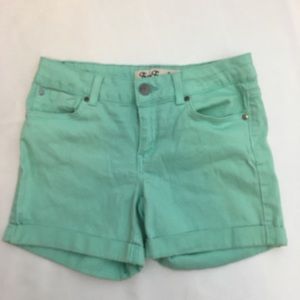 3x$2️⃣0️⃣ Mint color shorts